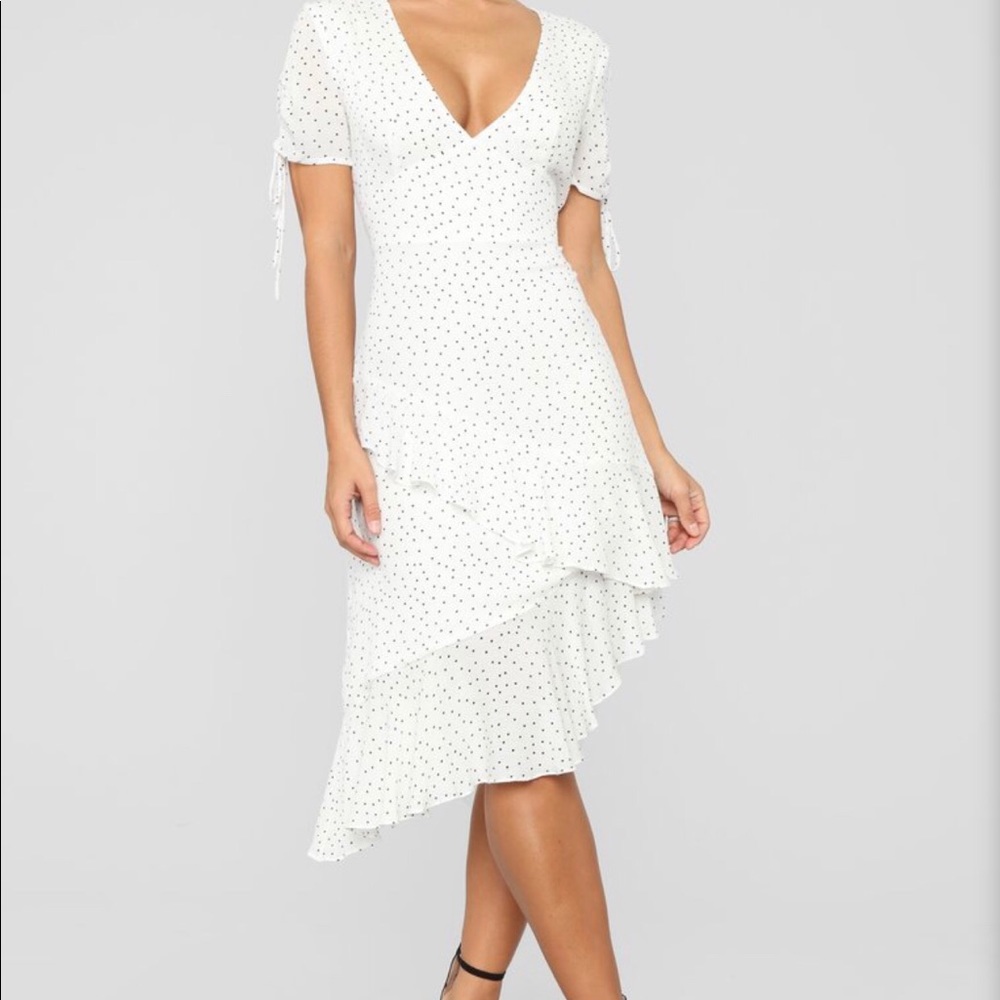 Black polka dots ruffle dress